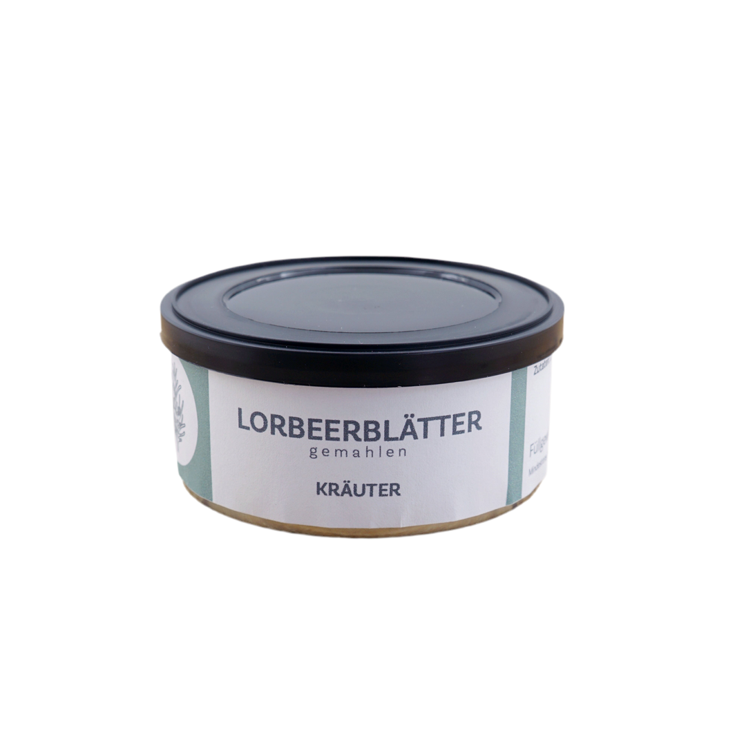 Lorbeerblätter gemahlen