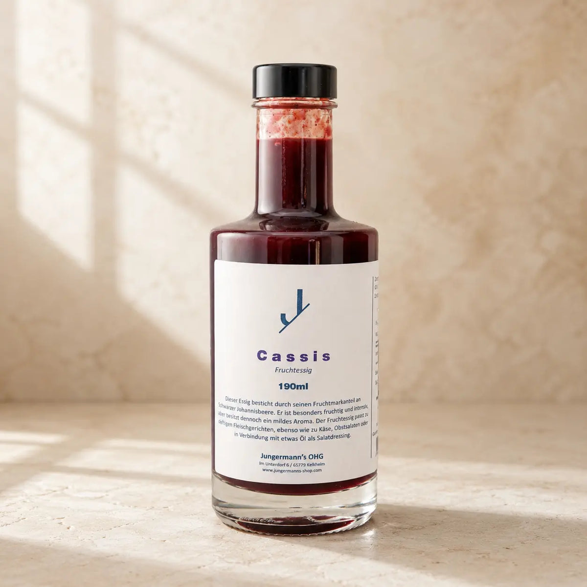 Jungermann Gourmet Cassis Essig in der Flasche