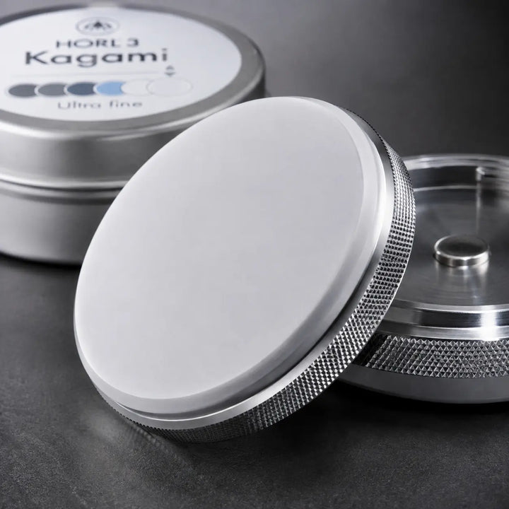 HORL3 Kagami ultrafein mit glatter Polierfläche und gerändeltem Metallring