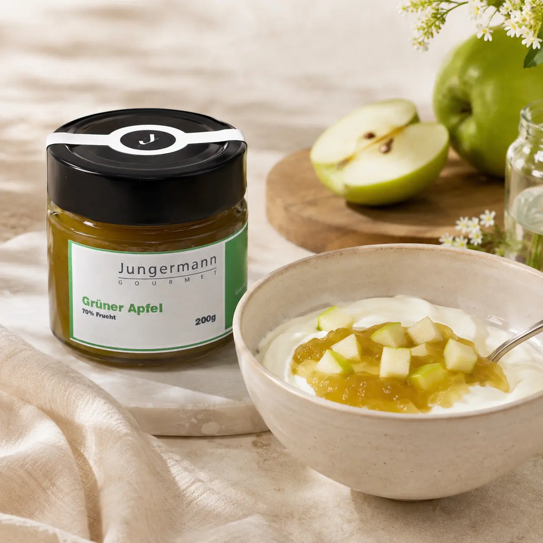 Naturjoghurt mit Apfel-Aufstrich aus grünen Äpfeln von Jungermann Gourmet