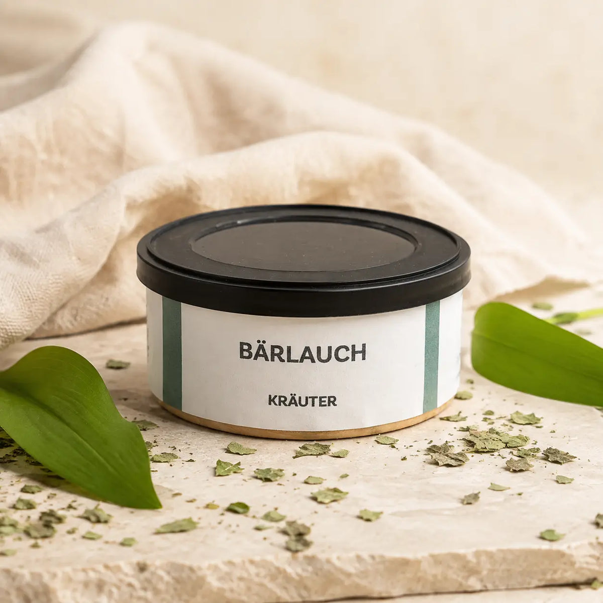 Bärlauch Kräuter von Jungermann Gourmet in der Dose mit frischen Blättern