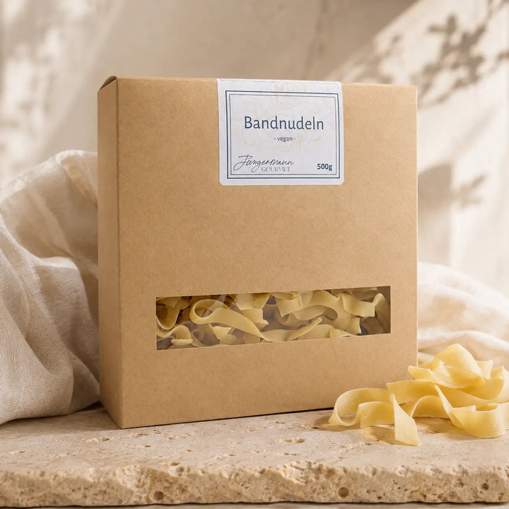Bandnudeln ohne Ei von Jungermann Gourmet in der Kraftpapier-Schachtel