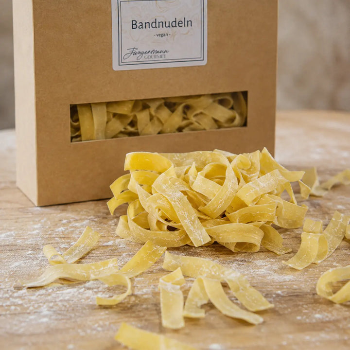 Trockene Bandnudeln ohne Ei von Jungermann Gourmet mit breiter rustikaler Form