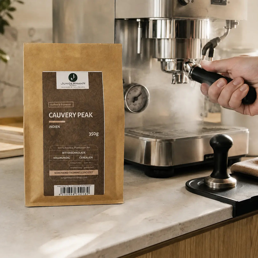 Cauvery Peak Kaffee von Jungermann Gourmet bei der Espressozubereitung am Siebträger
