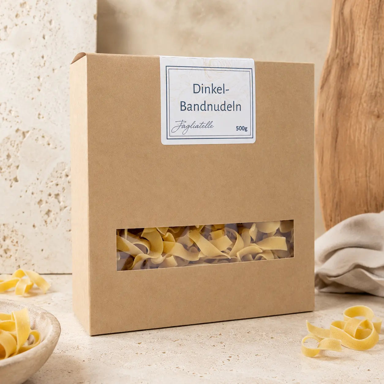 Dinkel-Bandnudeln von Jungermann Gourmet in der 500-g-Packung als Premium-Packshot