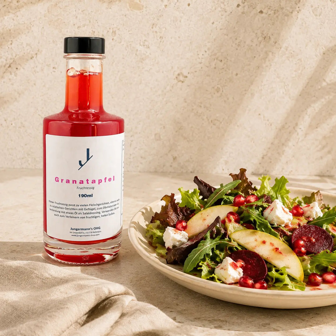 Jungermann Gourmet Granatapfel Essig zu Salat mit Birne und Ziegenkäse