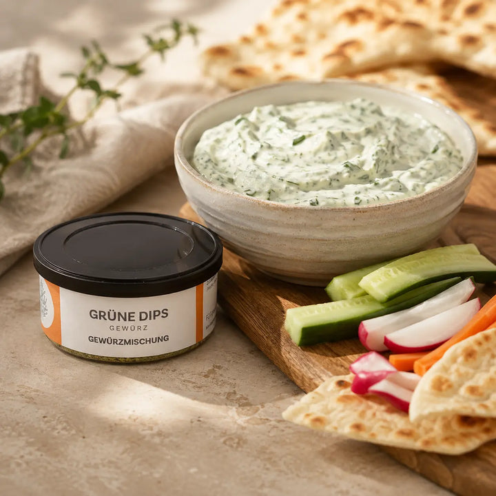 Jungermann Gourmet Grünes Dipgewürz als Joghurt-Kräuter-Dip mit Gemüse