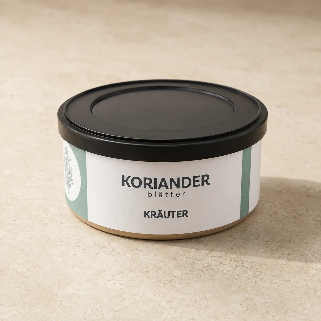Korianderblätter gerebelt in der originalen Jungermann-Gourmet-Gewürzdose