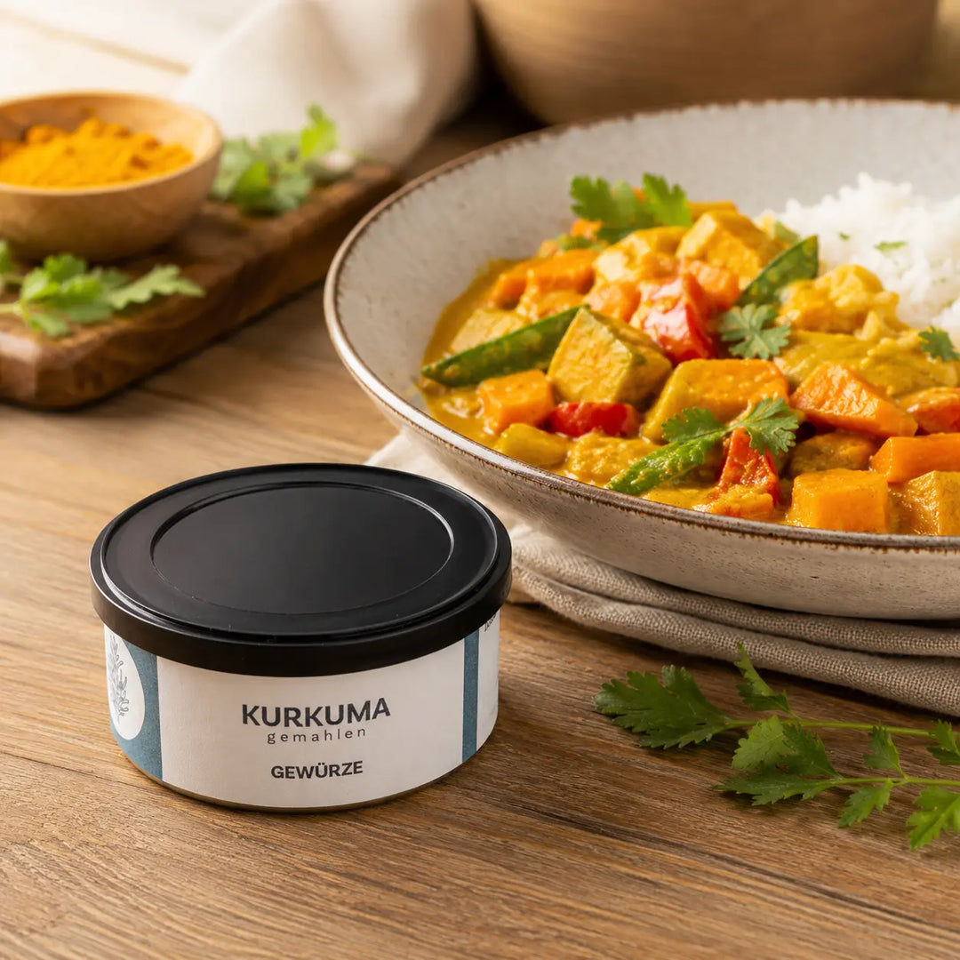 Kurkuma gemahlen von Jungermann Gourmet zu Curry mit Reis und Gemüse