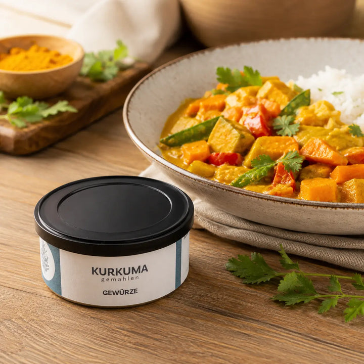 Kurkuma gemahlen von Jungermann Gourmet zu Curry mit Reis und Gemüse
