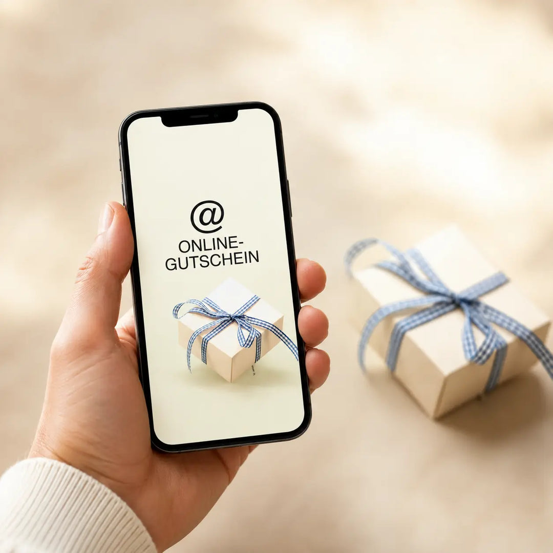 Jungermann Gourmet Online-Geschenkgutschein auf dem Smartphone in der Hand