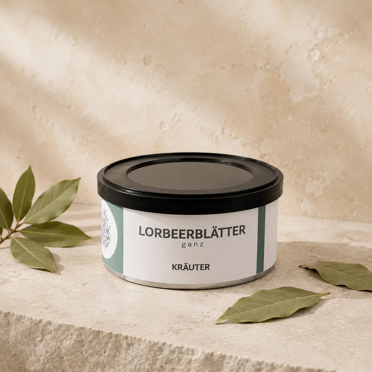 Lorbeerblätter von Jungermann Gourmet in der flachen Kräuterdose als Packshot