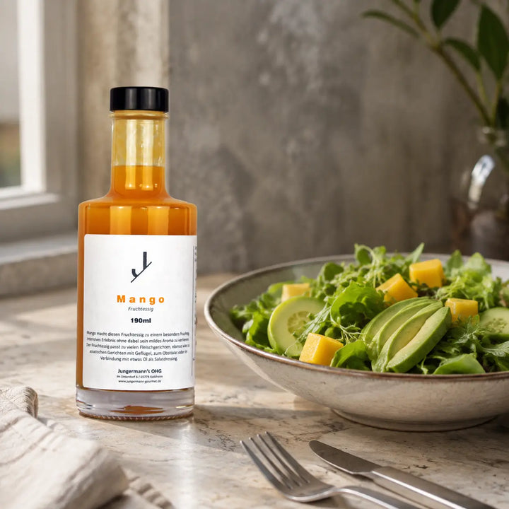 Mango Essig als Begleiter zu Salat mit Avocado und Mango