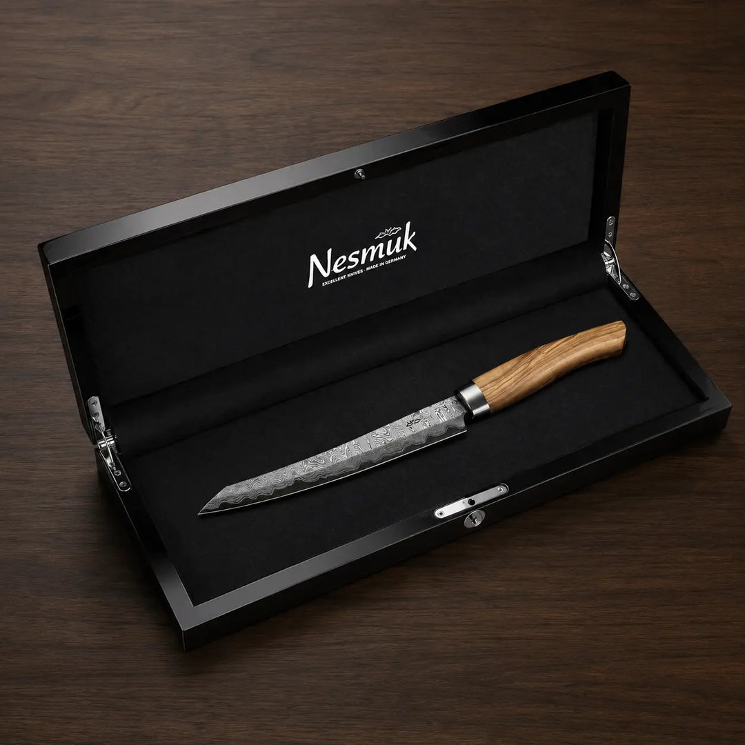 Nesmuk EXKLUSIV C150 Slicer in geöffneter schwarzer Präsentationsschatulle