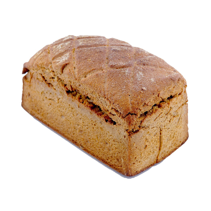 Roggenbrot 600 g von Jungermann Gourmet, rechteckiger Brotlaib mit brauner Kruste vor weißem Hintergrund.